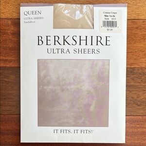 Berkshire Ultra Sheer Nude Non-Control Top Sandalfoot Queen 4413 Pantyhose 1x-2x